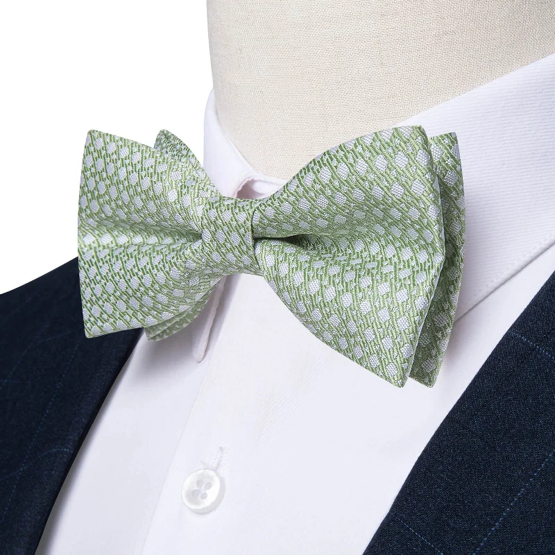 Ties2you Kids Bow Tie Light Green White Square Dots Silk Bow Tie Hanky Set