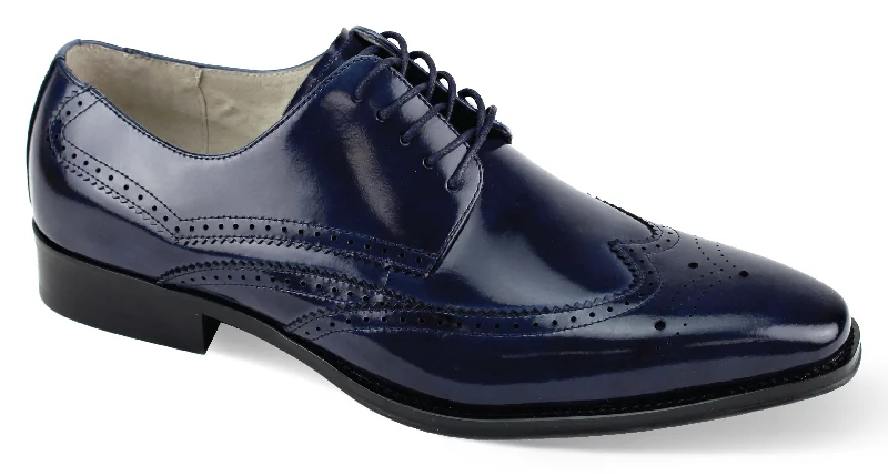 Gentlemen Classic Footwear Collection: Wingtip Lace Shoes in Navy