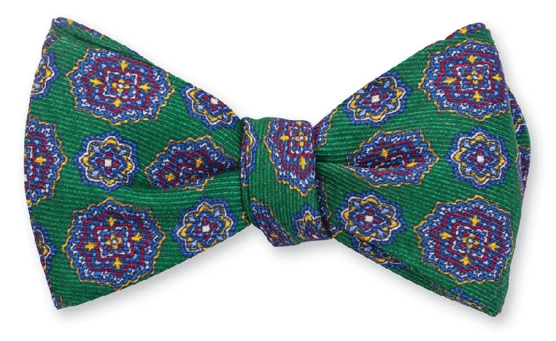 Green Edisto Medallions Bow Tie - B5437